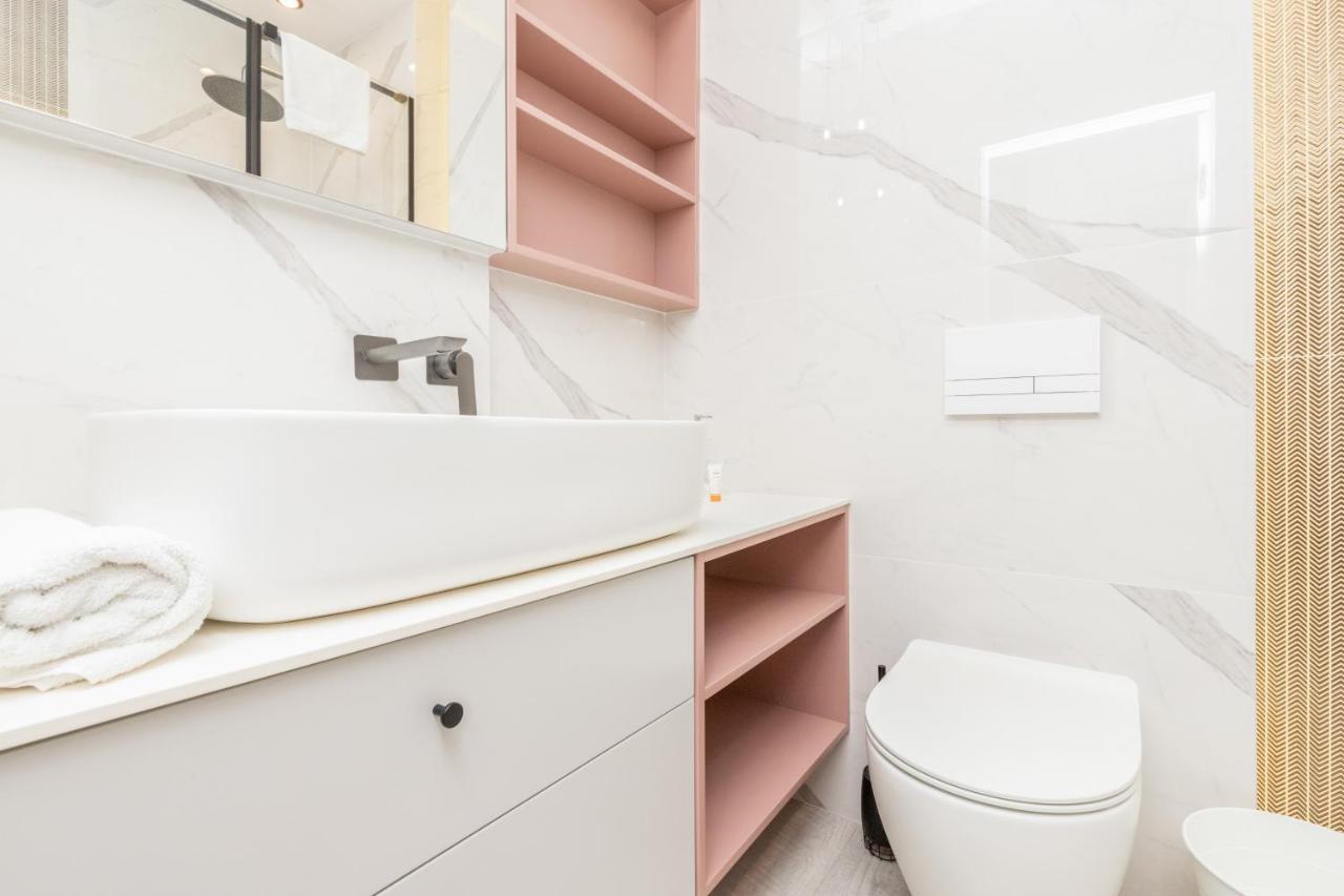 Harmonia Oliwska Premium By Renters Prestige Apartment Gdansk Bagian luar foto